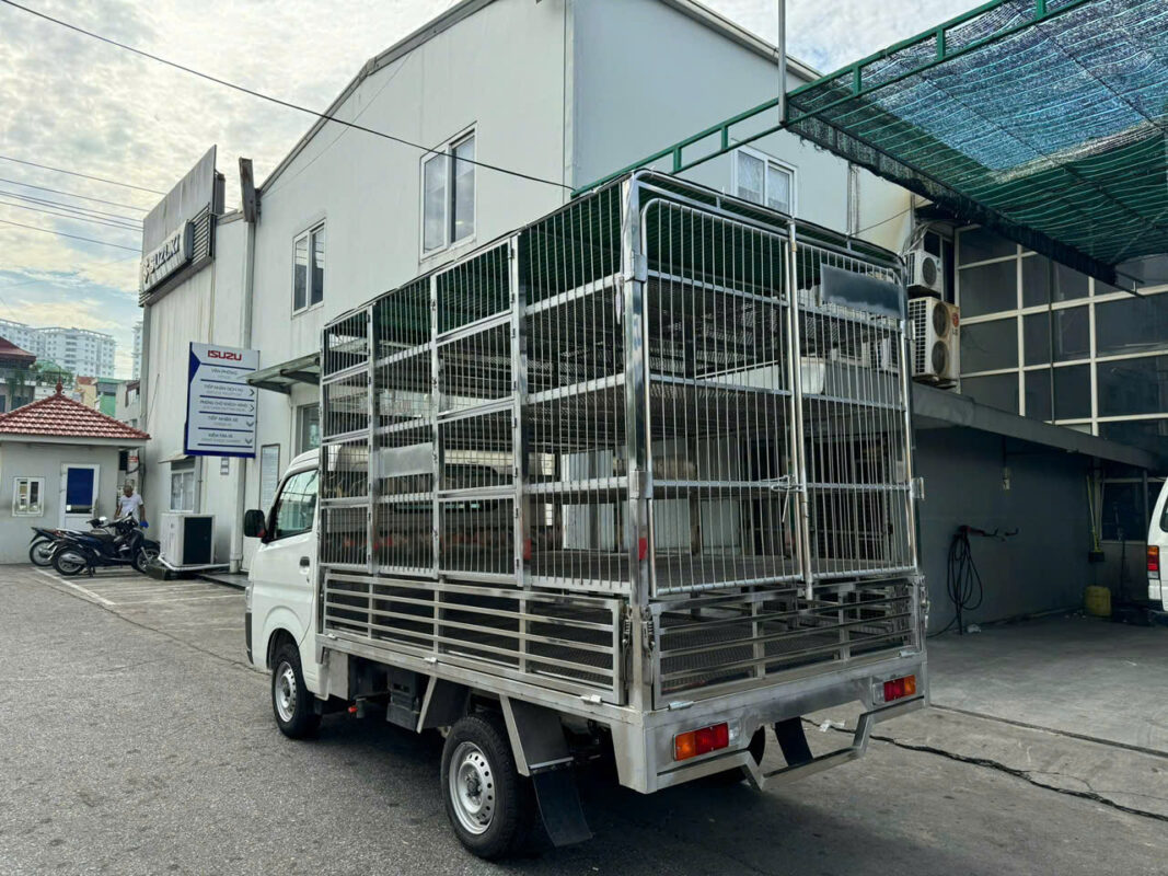 Xe tải Suzuki Carry Pro đóng thùng chở gia cầm chuyên dụng